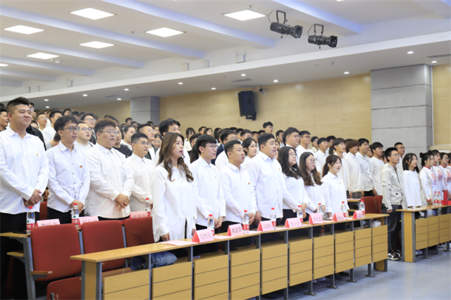 前行不止!换届大会揭开大信工辉煌新篇——大数据学院、信息工程学院第十四届学生会换届仪式