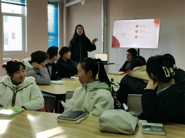 【完满班级】阅读经典 品味人生——经济与管理学院十一月完满班级活动