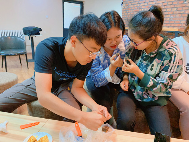 【完满班级】悦动之心 青春汇聚享佳时——经济与管理学院九月完满班级活动纪实(五)