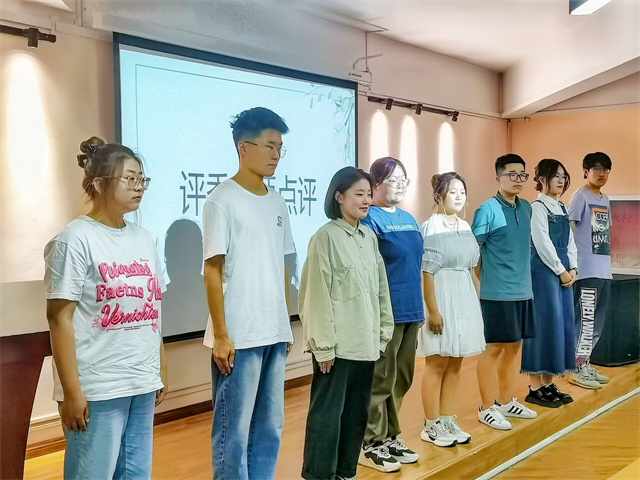 述班级风采 诵青春之章——淬炼·国际商学院我为班级代言活动答辩决赛
