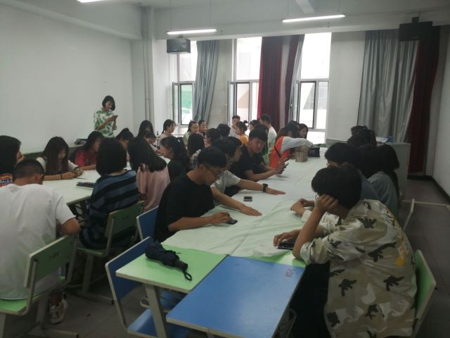 【完满班级】我意知匠心 指尖铸艺情 ——艺术传媒学院视觉1803班玩转太空泥完满班级活动