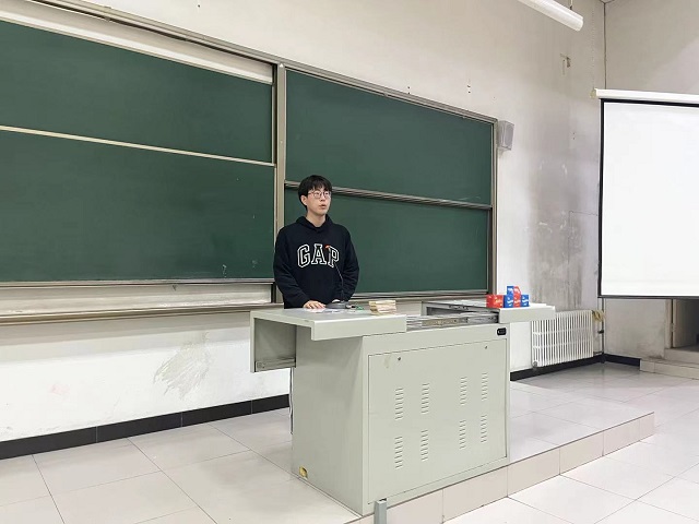 【辅导员说完满】唯有信念 方能搏击风浪 成就人生——大数据学院、信息工程学院21级辅导员说完满