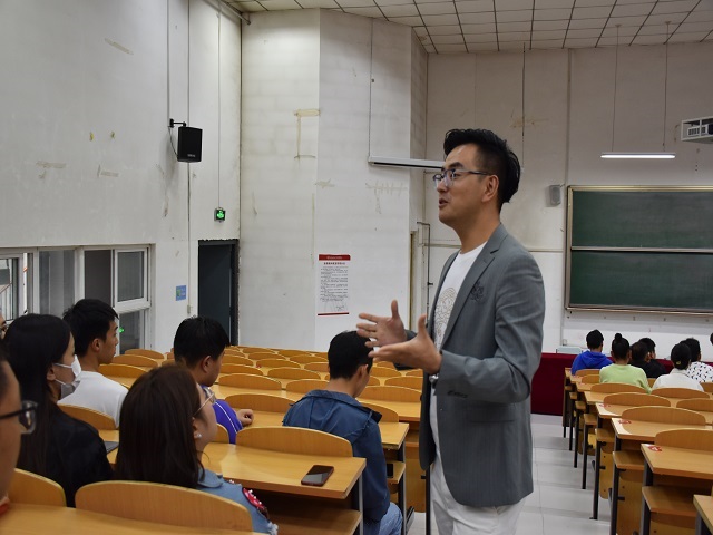 探索新思路 开拓新方式——食品与环境学院2021级全生异科导师制见面会