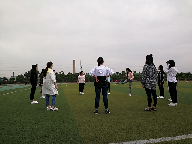 【完满班级】感恩长存心 孝感父母情——淬炼商学院五月完满班级主题活动（二十三）