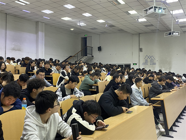 【辅导员说完满】打好求职预备战——大数据学院、信息工程学院2021级辅导员说完满活动