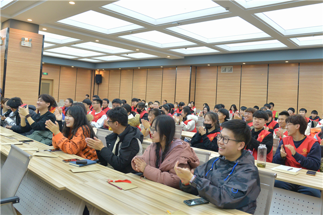 与闪闪发光的自己相遇