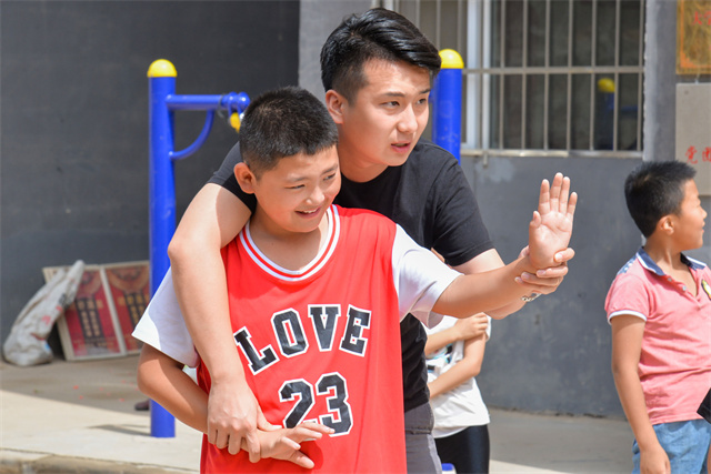 【三下乡】特色课堂：太谷非遗“形意拳”走进石楼山区