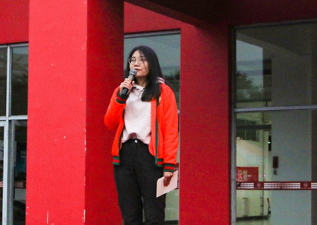 3800师生、5公里环校、3000万步奔跑、3万元善款——第三届“青春无畏·为爱开跑”校园公益跑燃爆信院之夜