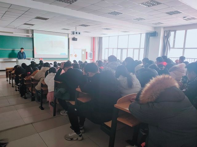 【辅导员说完满】诚以立本 信以做人 ——食品与环境学院2019级年级会