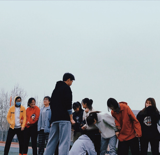 【完满班级】生命因运动精彩 体育让梦想成真——外国语言文学系英语2006班、经贸2001班完满班级活动