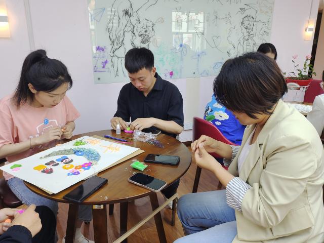 心之旋律起涟漪 一框天地绘神奇——第二期“情意工艺 用心创作”