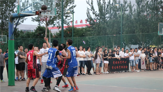 做自己的MVP——第十届“至强杯”男子篮球嘉年华圆满落幕
