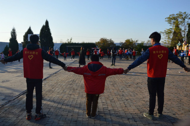 第六期骨干班“爱心助学 体育公益”志愿行动圆满结束