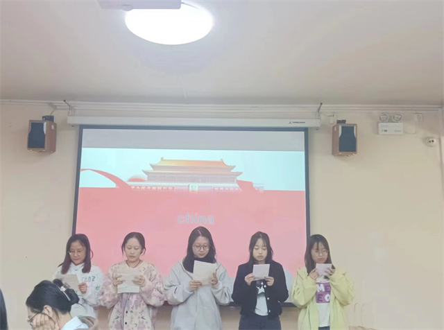 万家团圆迎中秋 四海欢腾庆国庆——商务英语学院十月完满团支部活动集锦