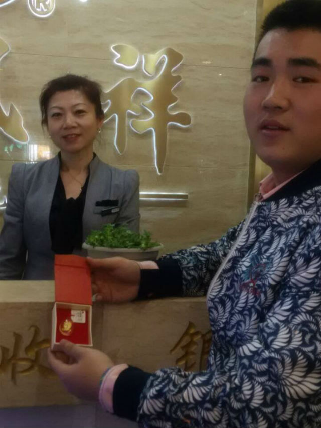 【生存挑战赛】别针换别墅  挑战生存王