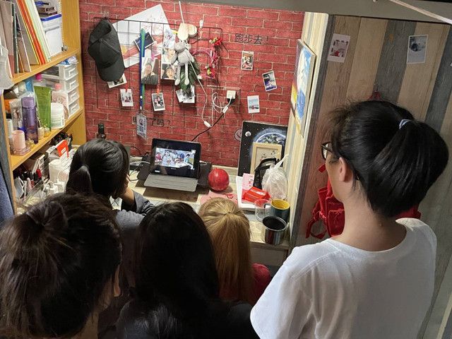 【完满班级】礼貌高雅 乐学善思——艺术传媒学院环设1802班举办线上观影活动