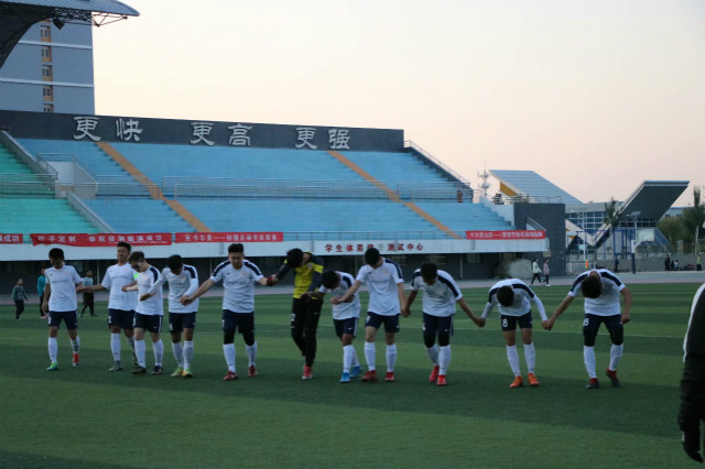 闪光的信院第247期:敢梦敢当的信院男足用行动诠释体育精神