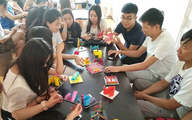 【完满班级】无形思绪变有形展示——艺术传媒学院2014级视觉专业举办完满班级活动