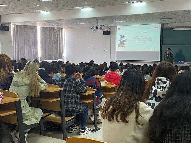 【辅导员说完满】开学心理第一课——艺术传媒学院2018级开学心理第一课辅导员说完满活动