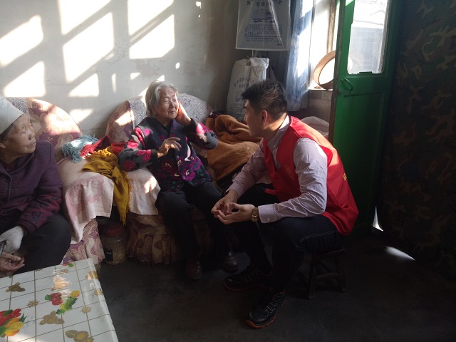 来自不同队伍 我们共同奉献——淬炼商学院专项志愿者服务队开展专项活动