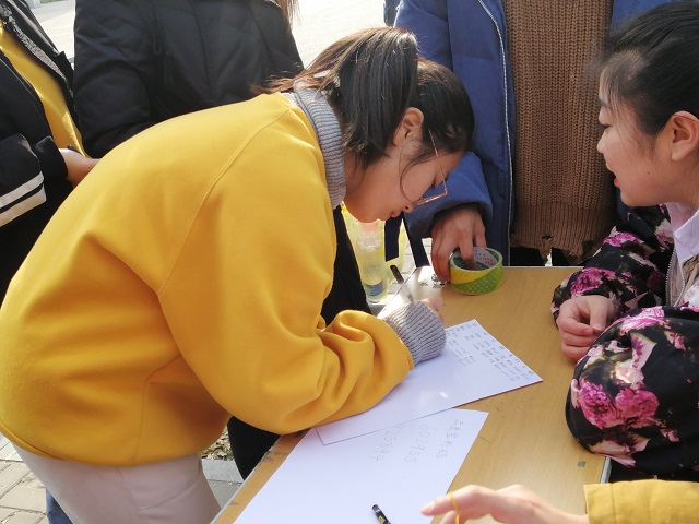 【完满班级】传递爱心 人间温馨——计科1802班“爱满人间 情暖人心”活动