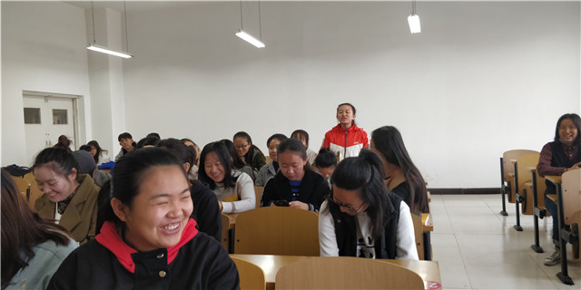 【完满班级】与爱同行 扬善之德——外国语言文学系经贸1601 1602班11月完满班级活动