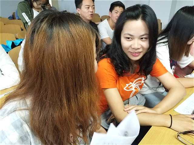 【完满班级】愿你的未来繁花似锦 愿你的梦想定能实现——经济管理系“未来还未来”国贸1503班未来志向畅想座谈会