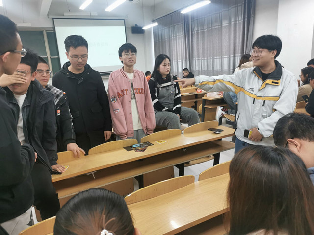 【完满班级】真话假话猜猜猜——智能工程学院电气2103班完满班级活动