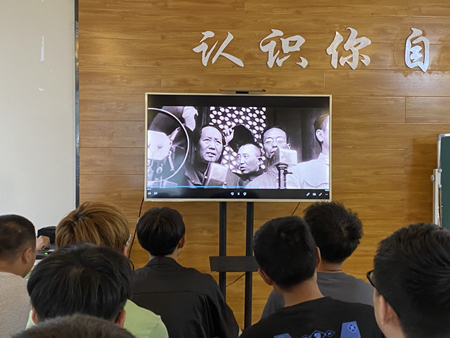 追寻红色记忆 传承红色基因——大数据学院、信息工程学院第一届“红色印记”新媒体创意作品大赛