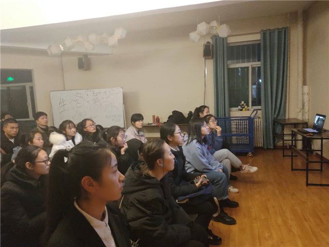 勇者无畏 呼唤和平——食品与环境学院“回望影史 经典重现”系列：第五期《红海行动》