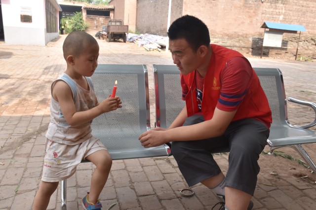 【三下乡】快！实验小课堂开课了！——“信鸽”志愿者服务队与郭家堡村的那些事儿