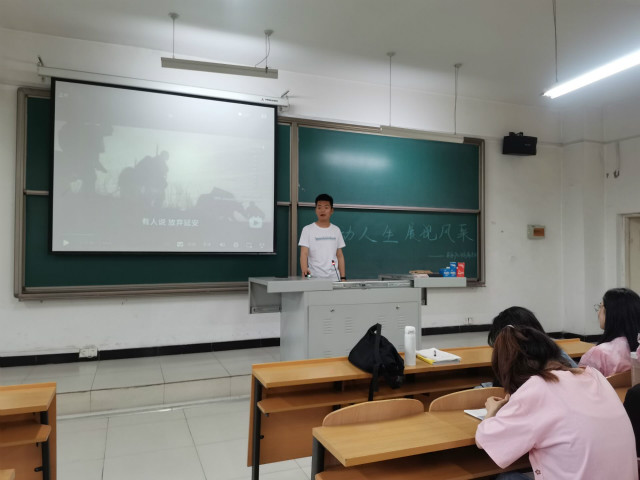 【完满班级】 星星之火 感天动地——商务英语学院英语1901班、1902班、1905班完满班级活动