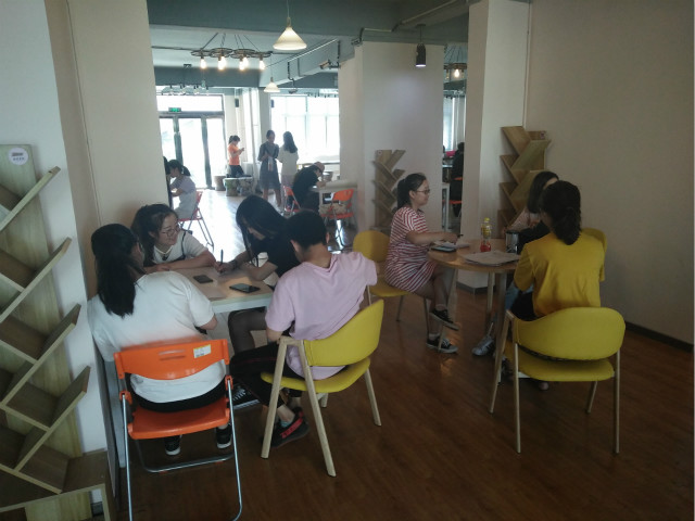 【完满班级】激情似火 热情洋溢——淬炼商学院六月完满班级主题活动（三十二）