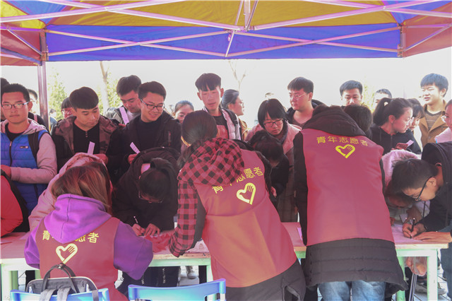 【感恩传承月】感谢班委的默默付出 进一步增进同学间的友谊