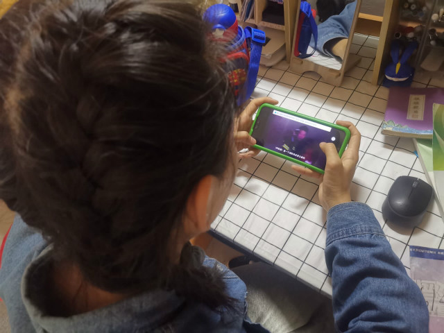 【完满班级】爱心接力 温暖传递——外国语言文学系英语1902班、1905班、经贸1901班完满班级活动