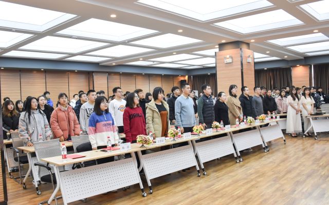 【青马工程】青春绽放 梦想起航——大数据学院、信息工程学院&食品与环境学院“青马工程”完满教育学生骨干知行班培养计划结业仪式