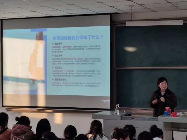 市井长巷 哪一刻捕捉了“烟火气”——商务英语学院4月辅导员说完满集锦