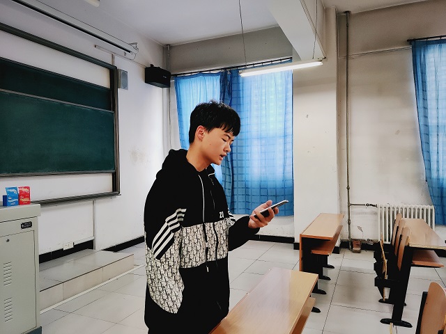 【完满班级】流光溢彩 传情达意——食品与环境学院动医2102班完满班级活动