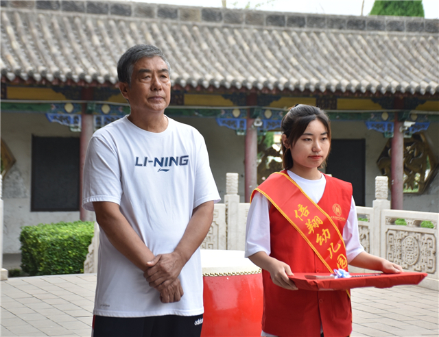 了解启蒙礼仪 感悟文化魅力——大数据学院、信息工程学院“情系三农”实践团