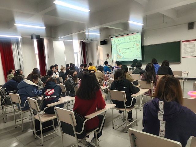 【完满班级】低碳又环保  废品变为宝——艺术传媒学院2020级视觉传达专业视觉2005班完满活动