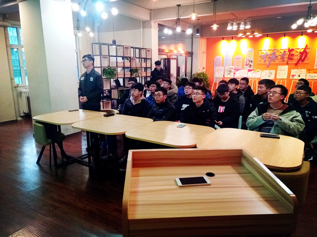 【完满班级】善人博爱  一行千里——网工1801“关爱儿童 拒绝流浪”活动