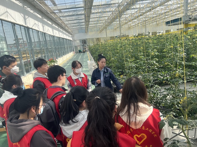 走进现代农业基地 寻访乡村振兴之路 ——大数据学院、信息工程学院基地回访