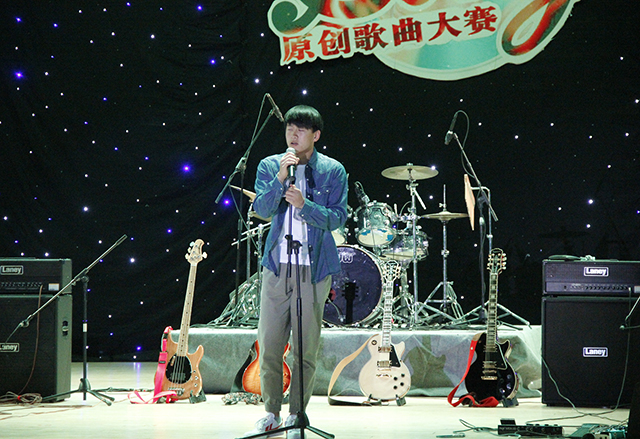 不为谁而作的歌 原创巅峰震动耳膜——第三届“信院杯”原创歌曲大赛
