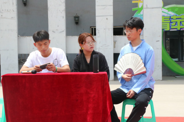 【戏剧节】 家是最小国 奋进为国家——第九届“魅夜乌马河”校园戏剧节之舞台剧《奋进》