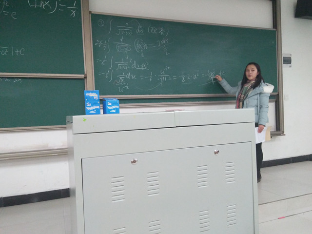 【完满班级】工管系会计1511班、会计1519班举办“青春与好青年”系列活动