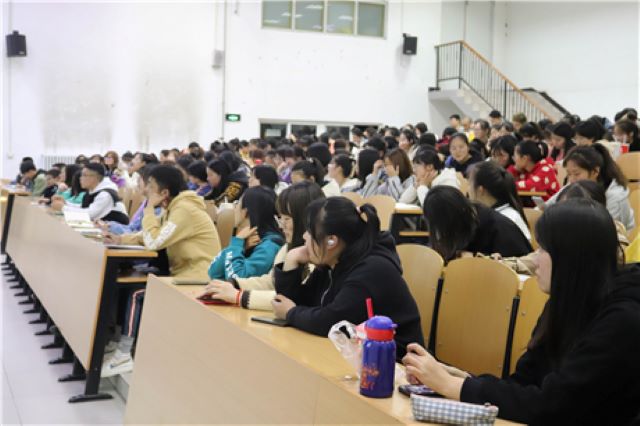 【1+1＞2】培养自主性 拓展新思维 多方位助力成长需求——箕城书院举办“为你的思想搭建提升爬梯”思想Level第13期