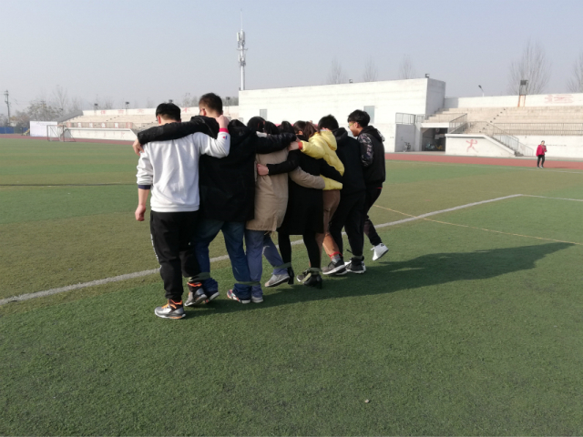 【完满班级】踮起脚尖 拥抱更明媚的阳光——经济与管理学院十一月完满班级活动纪实（三）