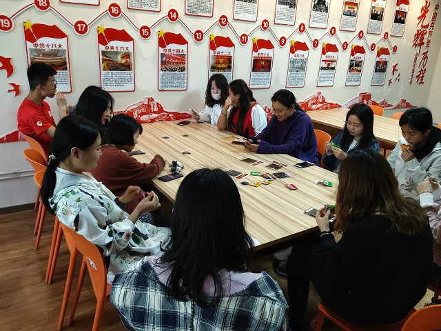 【完满班级】完满青年 谱写华丽诗篇——经济与管理学院五月完满班级活动纪实（八）