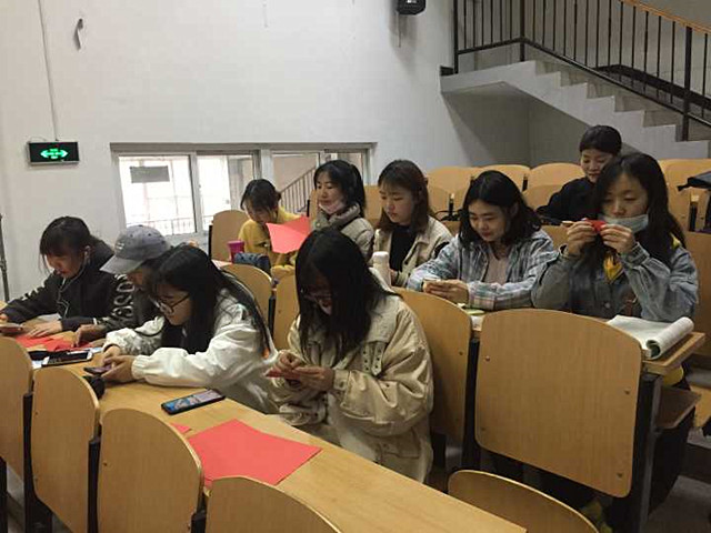 【完满班级】雷锋情 公益行——涉外1601班、英语1702班、英语1703班4月完满班级活动