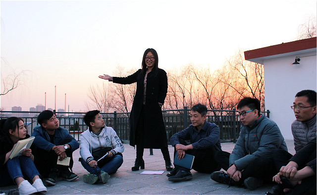 远景学院学生会座谈大会成功举办